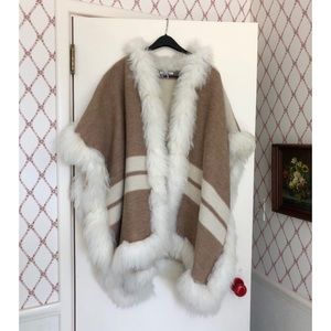 Gorgeous Wool Cape/Poncho